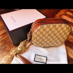 Gucci GG Supreme Mini Chain Bag